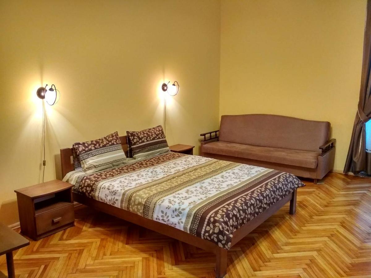 Apartment On Virmens'Ka Street Lviv Exterior photo