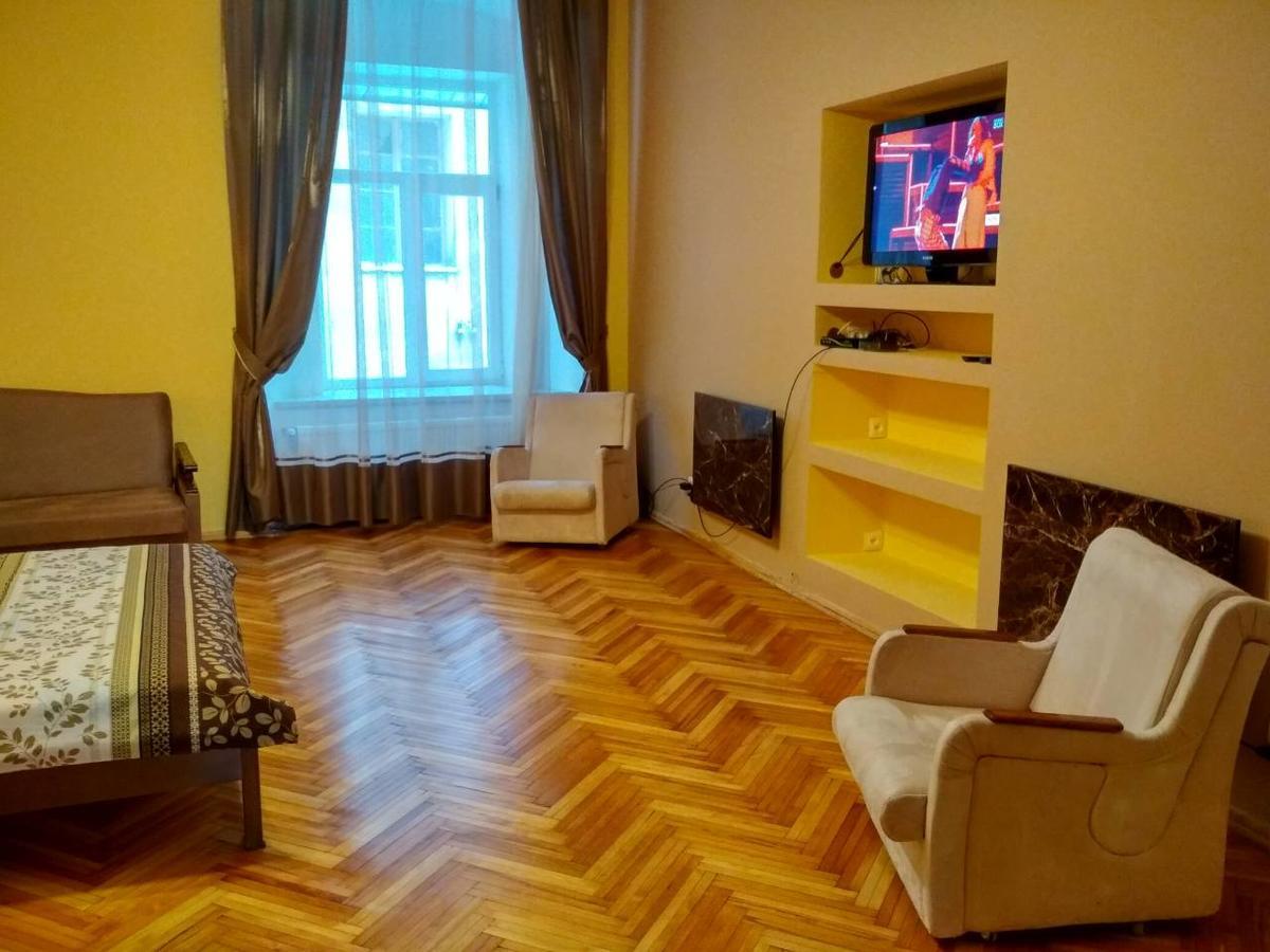 Apartment On Virmens'Ka Street Lviv Exterior photo